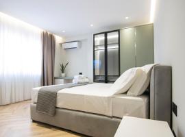 Mina Luxury Rooms，位于地拉那的酒店