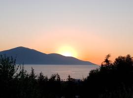 Luka Private Beach House，位于拉赫姆的酒店