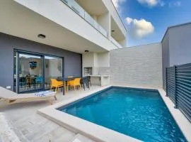 Villa Blue Oasis Ližnjan with Private Pool