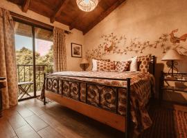 卡萨莫娜达别墅酒店，位于圣克里斯托瓦尔-德拉斯卡萨斯的宠物友好酒店