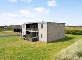 Awesome Apartment In Ringkøbing With House A Panoramic View，位于森讷维的酒店