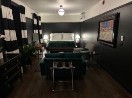 The Boardwalk Hotel，位于圣伊尼亚斯的酒店