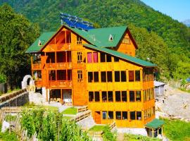 Macahel Green Roof Hotel，位于Maralköy的酒店