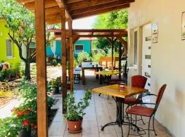 Arvisura Vendégházak family and pet friendly apartments