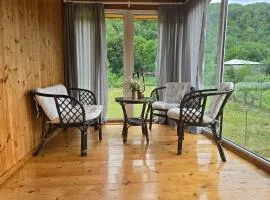 Dariani Cottage