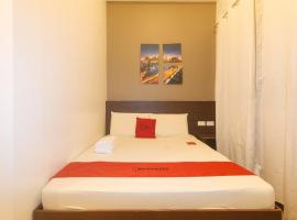 RedDoorz at Traveler Inn Matina，位于达沃市的酒店