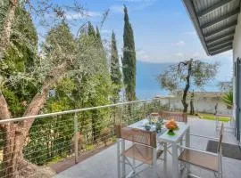 Relais Nanzello Garda Living 1 and 2 - Happy Rentals