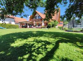 Ferienwohnung Haus Poppis，位于博登湖畔克雷斯波洛的酒店