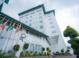 Araliya Red - Budget friendly Hotel- Where you find stunning 360 panoramic view of Nuwara Eliya，位于努沃勒埃利耶的酒店