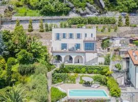 Villa Donatella with Private SPA & Infinity Pool by Rent All Como