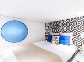 Magnifique Appartement Hypercentre avec Terrasse，位于波尔多的酒店