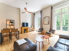 Magnifique et lumineux T3 de charme aux Quinconces idéal pour 4 personnes
