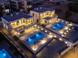Luxury Villas Paradise，位于诺瓦利娅的乡村别墅