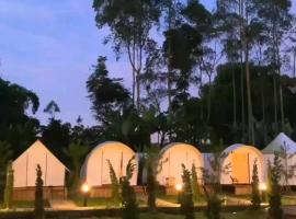 Seribu Pulau Glamping，位于Citere的豪华帐篷