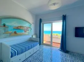 LA PERLA BIANCA Apartment - Near Train Station and Best Beaches with Amazing Sunsets