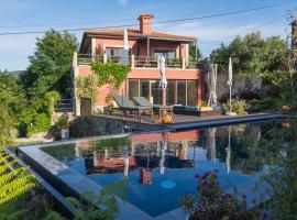 Travessia do Sol - Eco Lodge and Retreat Centre，位于Gemieira的酒店