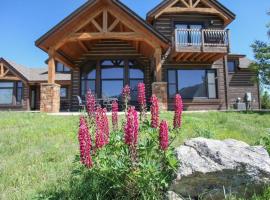 Cowboy Lake Lodge，位于Emigrant的酒店
