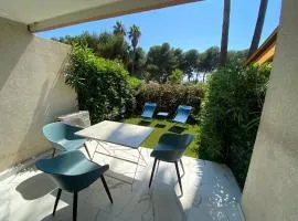 Appartement face mer et port Santa Lucia climatisé et wifi