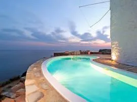 Magnificent Kea Villa | Villa Faros | 5 Bedrooms | Direct Access to Sea | Private Pool | Rooftop Terrace with Wonderful Views | Koundouros