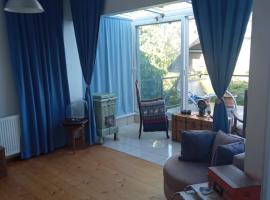 Kınalı adada full manzaralı güzel teraslı yazlık，位于王子岛群的酒店