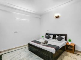 Townhouse 1071 Hotel Metro Inn Residency Near ISKCON Temple Noida，位于Indirapuram的酒店