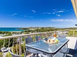 10 Garuwa Street - Fabulous Fingal Bay water views