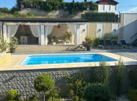 Pensiunea Coralia，位于德瓦的酒店