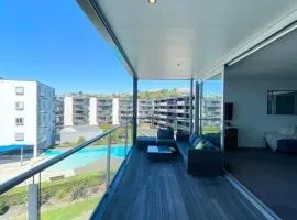 Modern Apartment With Pool and Gym