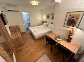 A-Rooms Serviced Accommodation in Mostar，位于莫斯塔尔的酒店