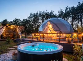 Sëtnowa Glamping，位于Sitno的豪华帐篷