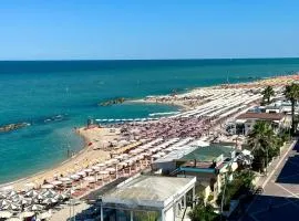 P022 - Porto Recanati, nuovissimo bilocale fronte mare