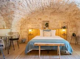 Le Mas de la Pouzolle - Chambre en cave voutée avec petit déjeuner