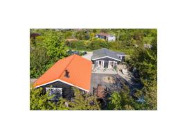 4 Bedroom Stunning Home In Fårevejle，位于福勒瓦伊勒的酒店