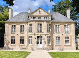 Domaine de Coeurmandie - Hôtel Château，位于Bény-sur-Mer的酒店