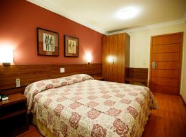 Eston Hotel - LOCALIZAÇÃO CENTRAL PRIVILEGIADA -PET FRIENDLY，位于沙佩科的酒店