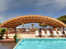 Enorme Teatro Beach，位于阿默达拉-伊拉克利翁的酒店