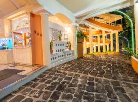 Gran Karmel Hotel，位于Santa Cruz Muluá的酒店