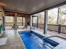 Merlot Mountain with Heated Pool, Hot Tub, Romantic Getaway