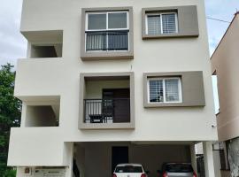 SanTrupthi - A 3bhk Stay at Home，位于奇克马格尔的酒店