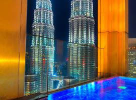 Crown Suites Tropicana The Residence KLCC Kuala Lumpur City Center，位于吉隆坡的公寓