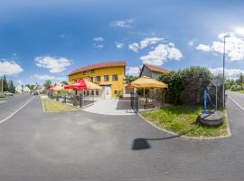 Apartmány-Zámecká restaurace，位于Jindřichovice的酒店