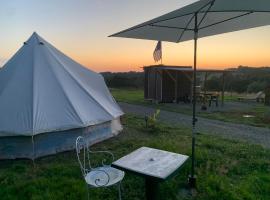 La Tente Tipi au Ranch du Bonheur，位于Tourtouse的酒店