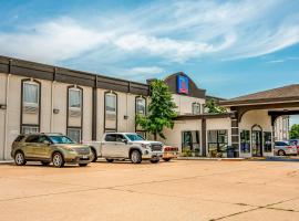 Studio 6 Claremore OK，位于克莱尔莫尔的酒店