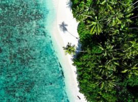 Diamond Island Eco Resort，位于Pulau Palambakbesar的酒店