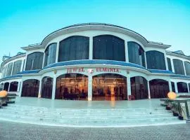 Elminya Compound