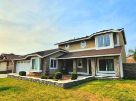 Huge 4BR 3BA Pet Friendly Home in Fontana，位于方塔纳的酒店