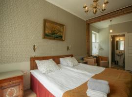 卡德丽娜莫斯宾馆，位于Kadrina的酒店