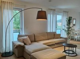 Stilvoll-möbliertes Apartment