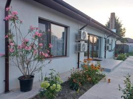 Casa Anais，位于Slăvuţa的自助式住宿
