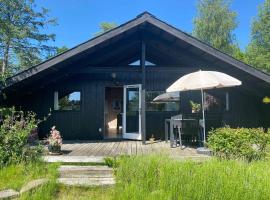 Cozy Summer House In Melby Enghave，位于Melby的酒店